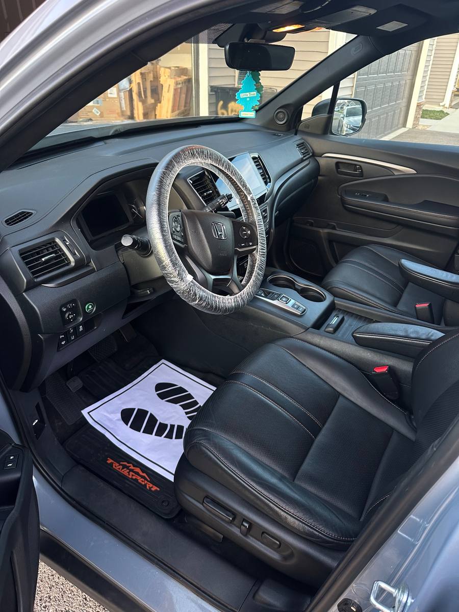 Honda Ridgeline interior