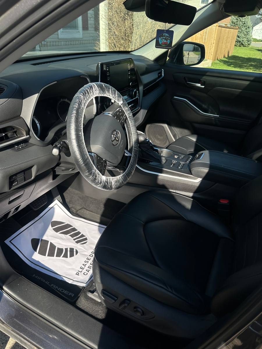 Toyota Highlander interior