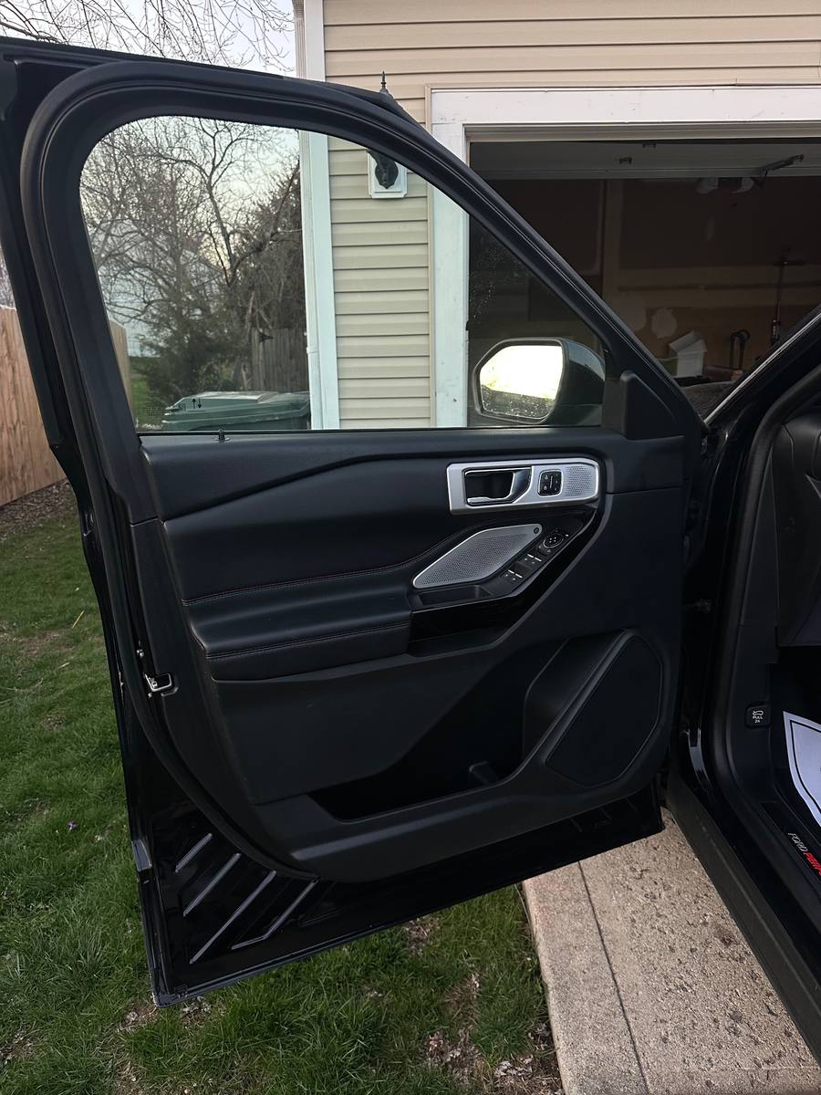 Ford Explorer ST door panel