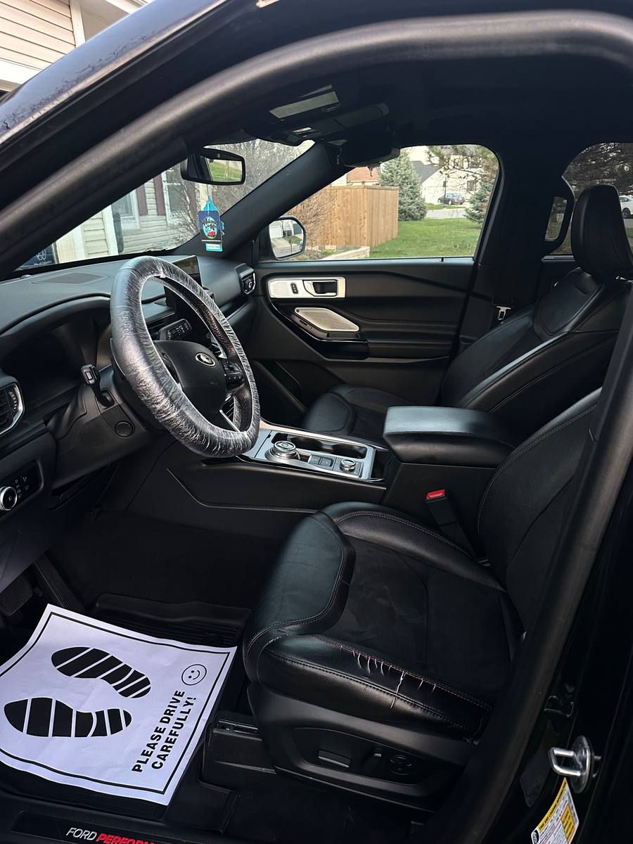 Ford Explorer ST interior